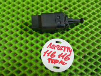 Концевик педали тормоза (лягушка), датчик включения, выключатель стоп сигнала для Шевроле Авео 1 поколениеT200