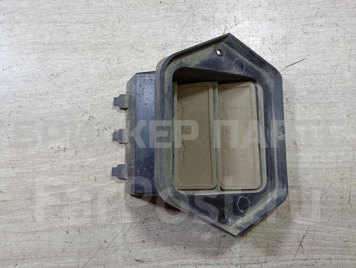 Клапан левый вентиляционный в заднее крыло для Киа Спектра 1 поколение SD 0K2N150810A