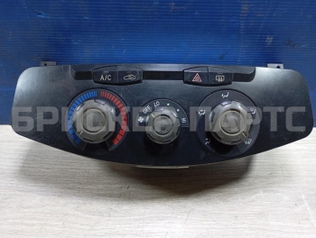 Блок управления печкой на Чери Тигго 1 поколение T11 T118112010
