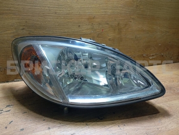 Фара передняя правая на Mercedes (Мерседес) Вито 2 поколение W639 6398200261