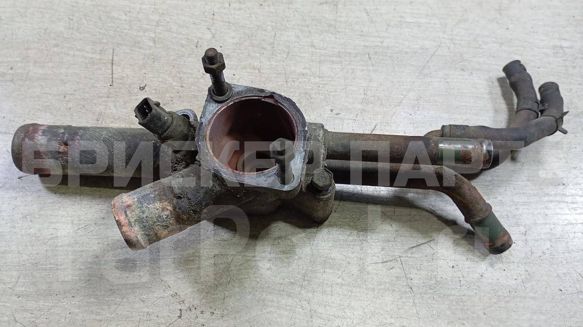 Корпус термостата на Хендай Соната 4 поколение (EF) 2562038025