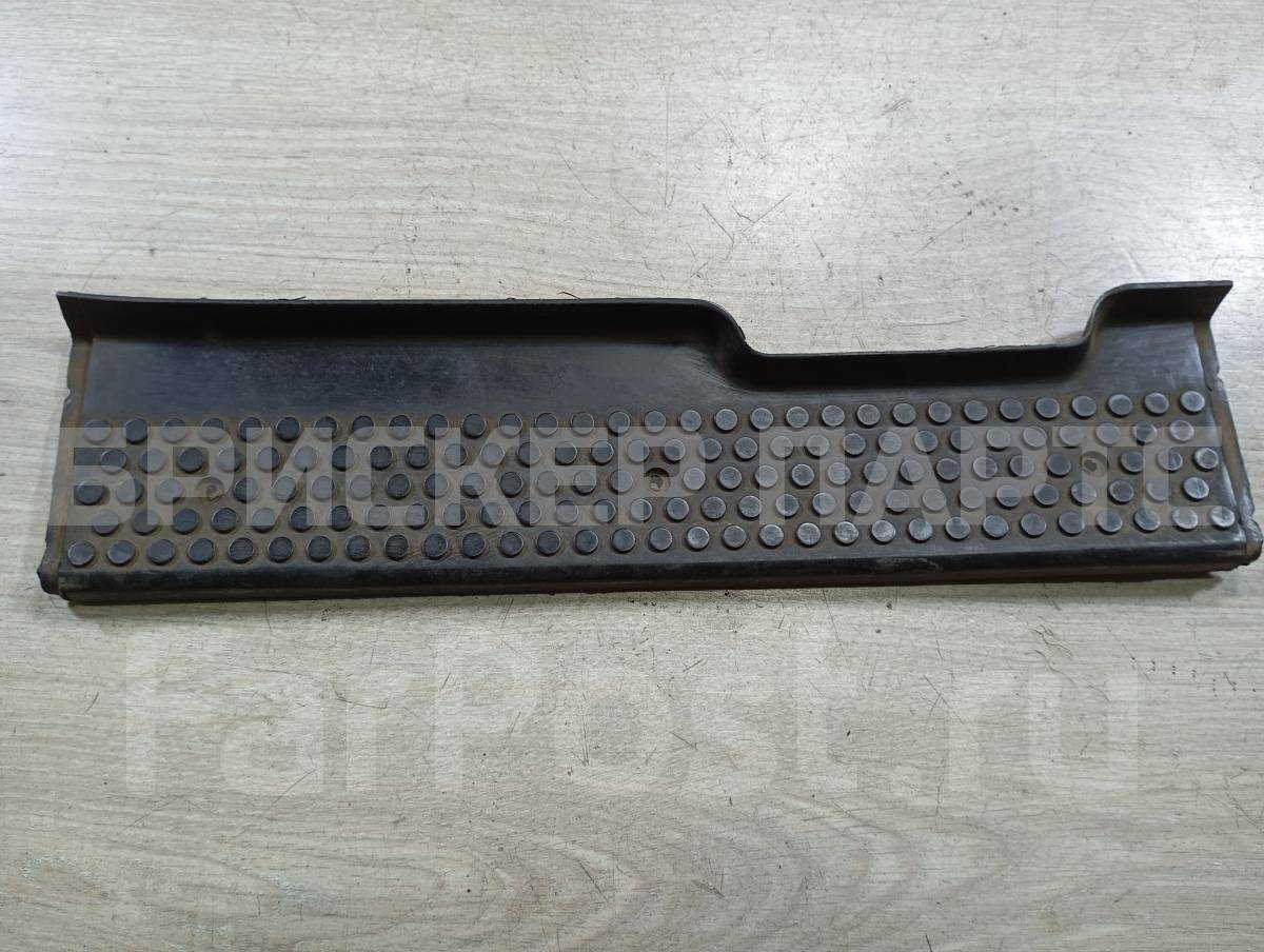 Накладка на порог, подножку наружная задняя правая для УАЗ 3160 3160-8405580