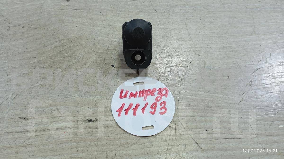 Концевик двери (выключатель концевой дверной) на Субару Импреза 2 поколение (GG,GD /G11) 83331AE001