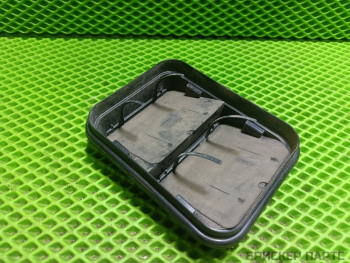 Клапан левый вентиляционный в заднее крыло для Инфинити  1 поколение 76804CA00A