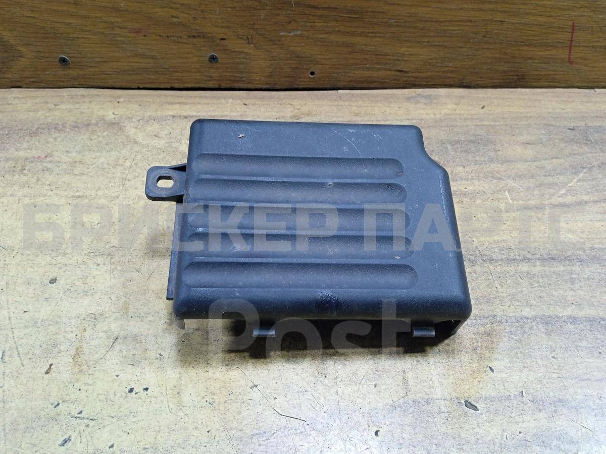 Крышка блока предохранителей на Шевроле Ланос 96234604