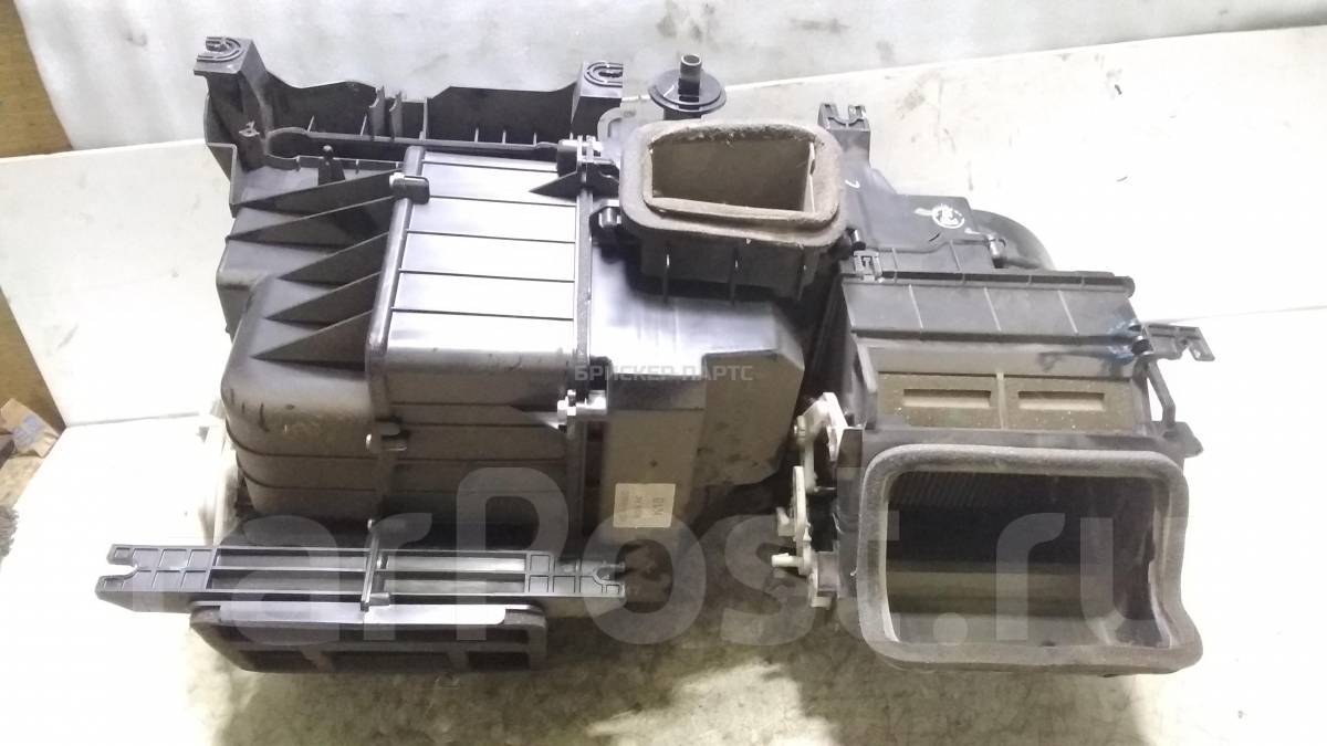 Корпус отопителя на Сузуки Альто 7 (HA25)