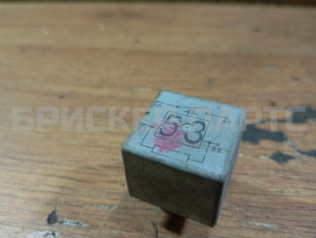 Реле на Опель Вектра B 141951253B