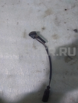 Форсунка омывателя лобового стекла на Шкода Октавия А4 рестайлинг 5J0955986