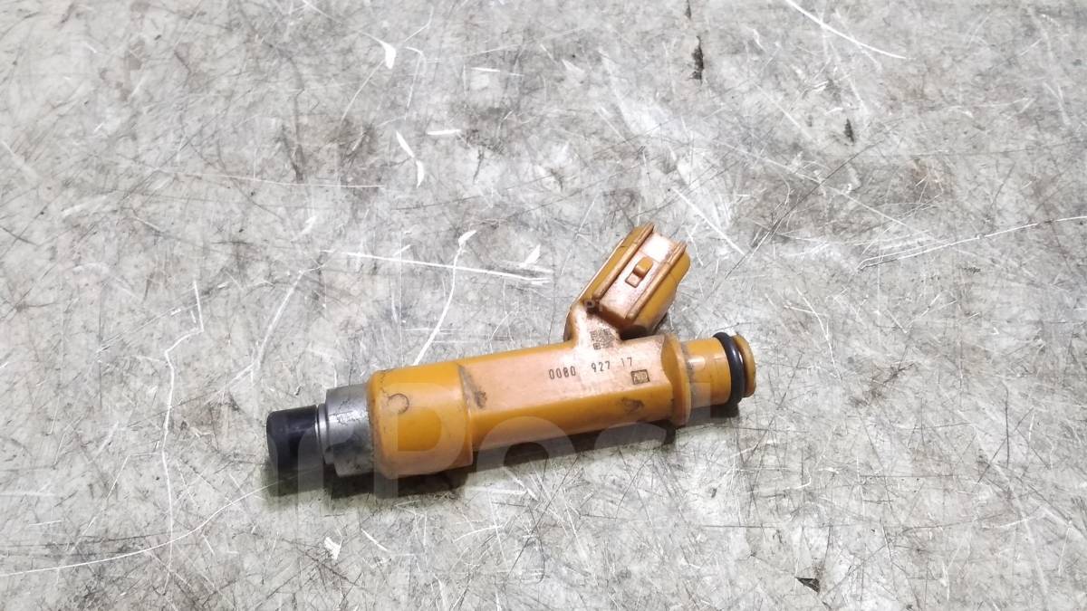 Форсунка топливная, бензиновая (инжекторного двигателя) на Сузуки Альто 7 (HA25) 15710M68K10