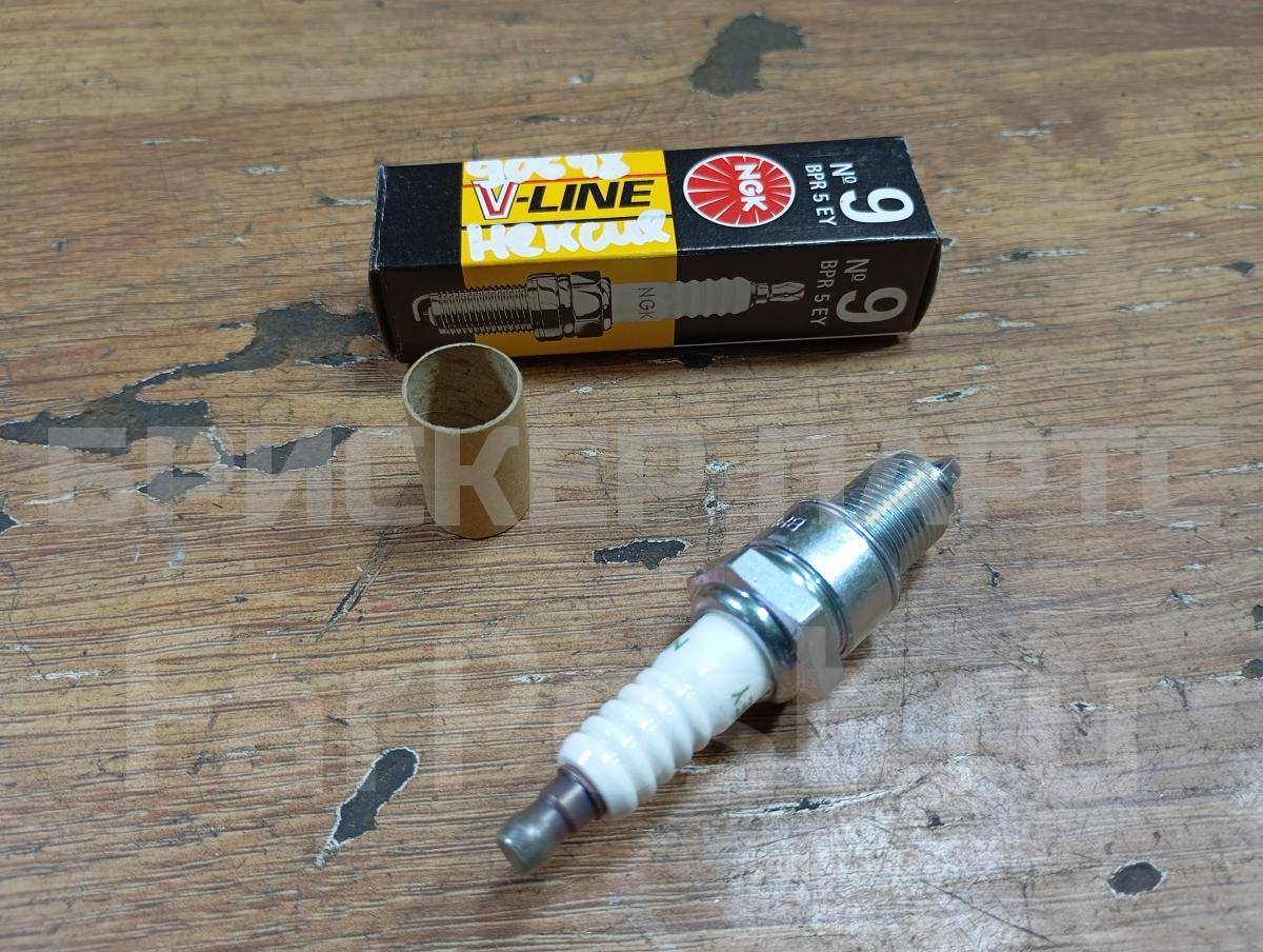 Свеча зажигания на Тойота Хайлюкс 5 поколение N80, N90, N100, N110, N120, N130