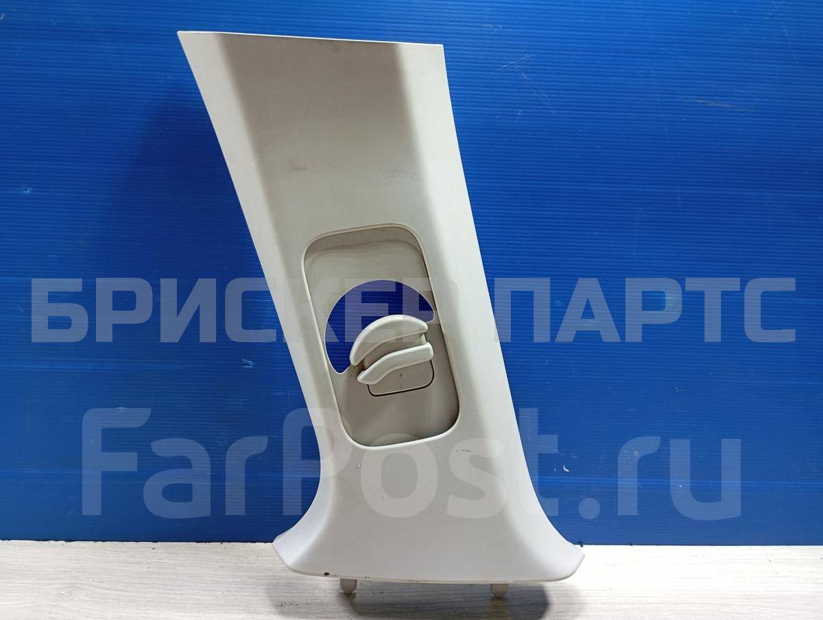 Облицовка стойки центральной левой на Пежо 408 I 9677275477