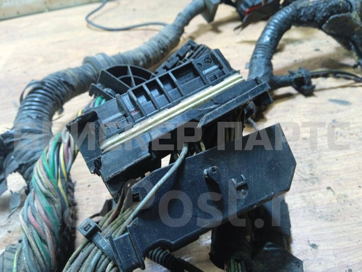 Проводка (коса) моторного отсека на Вольво S40 2 поколение 30667109