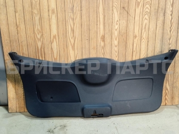 Обшивка двери багажника на Рено Клио 3 поколение рестайлинг BR, KR, СR