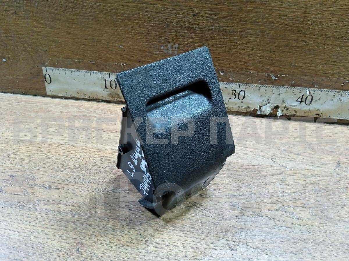 Ящик передней консоли на Митсубиси Лансер 9 поколение (CS) MR512610