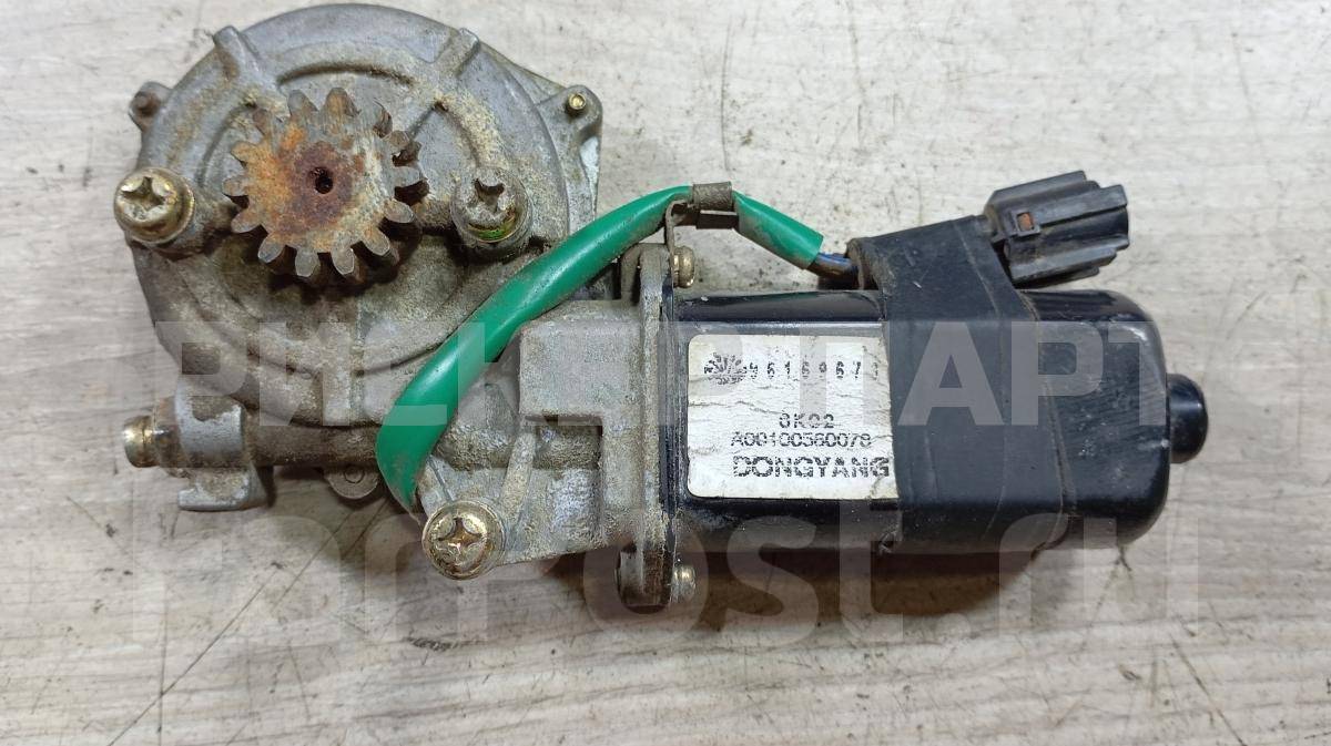 Моторчик стеклоподъемника задний правый для Дэу Нексия Первое поколение N100 96169673