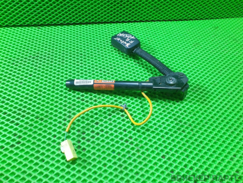 Замок, фиксатор, защелка, ответная часть ремня безопасности передняя правая для Форд Эскейп 1 поколение