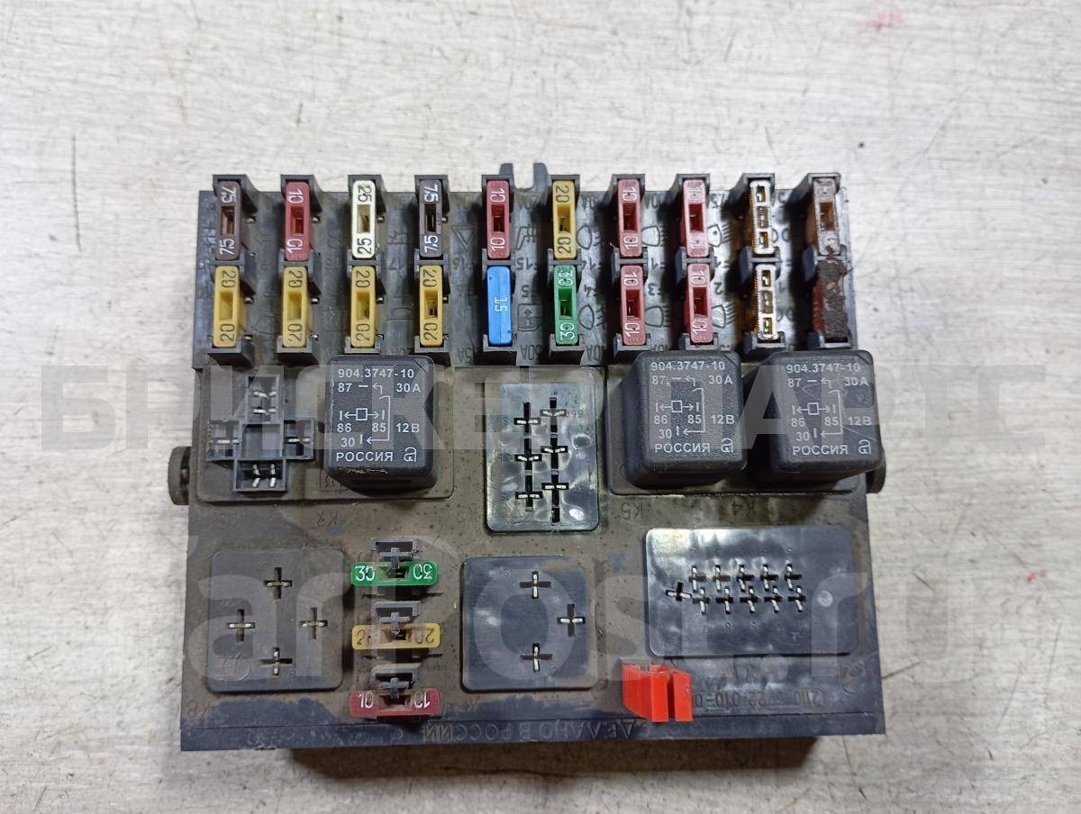 Блок предохранителей (монтажный) для VAЗ (Лаda) 2110