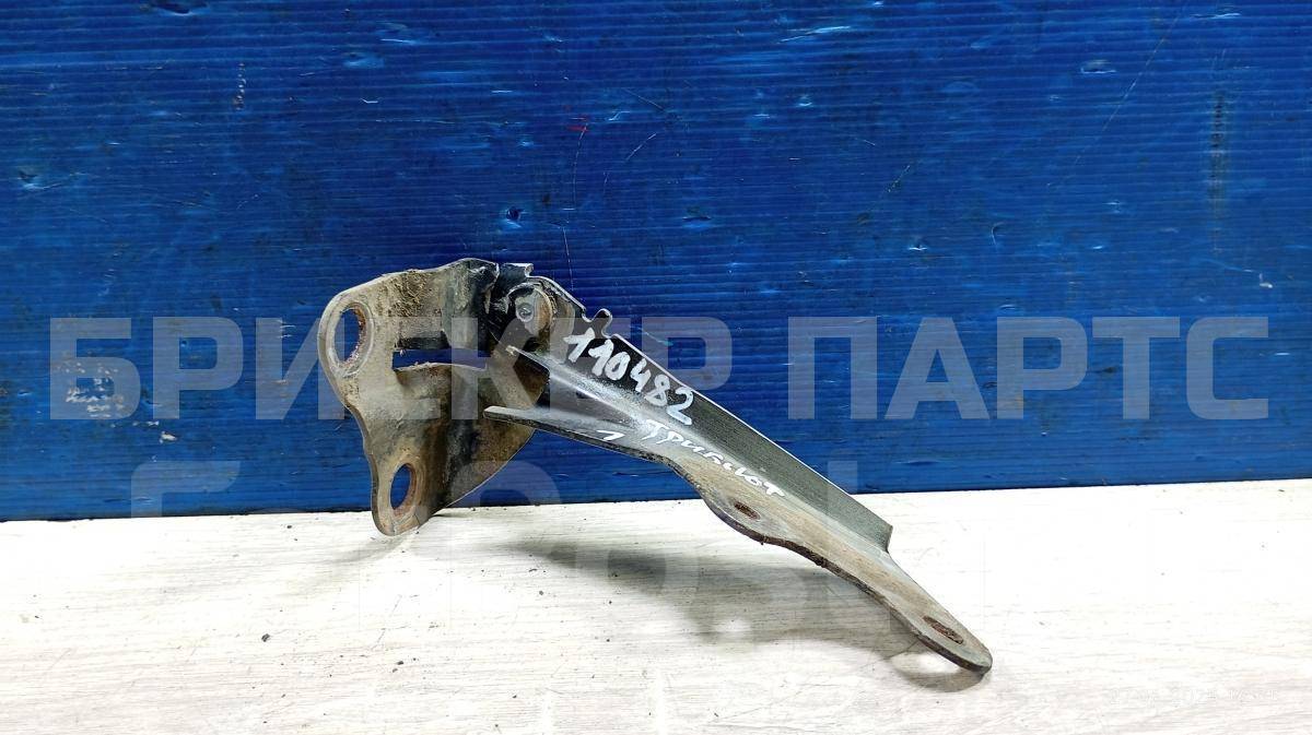 Петля капота левая для Мазда Трибьют 1 серия EP EC0152420B