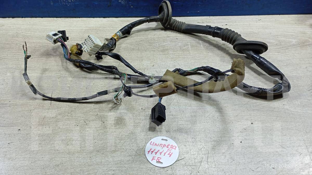 Проводка (коса, жгут) передней правой, пассажирской двери для Субару Импреза 2 поколение (GD/GG, G11) 81821FE070
