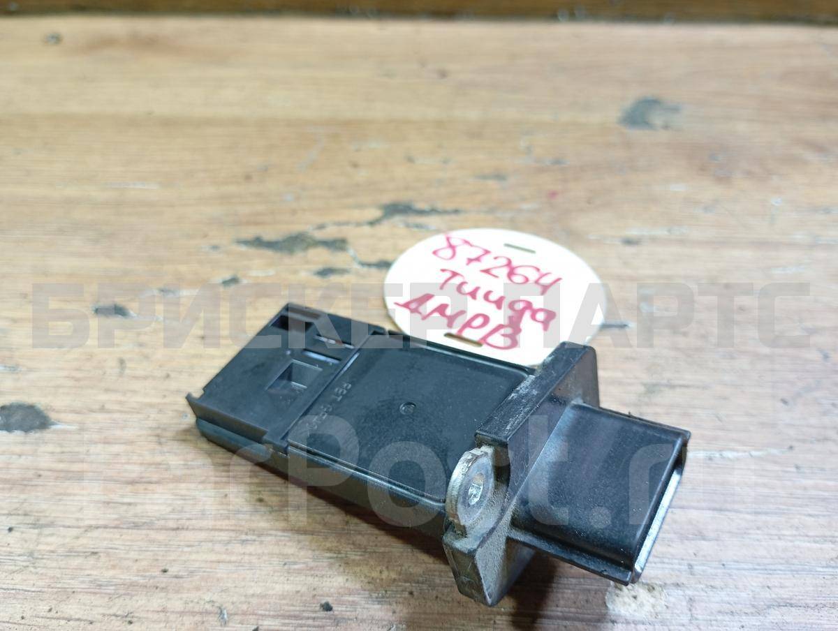 Расходомер воздуха (массметр) на Ниссан Тиида I (C11) 226807S000