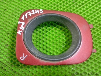 Накладка ПТФ правая для Ниссан Куб 2 поколение (Z11) 622564V00A