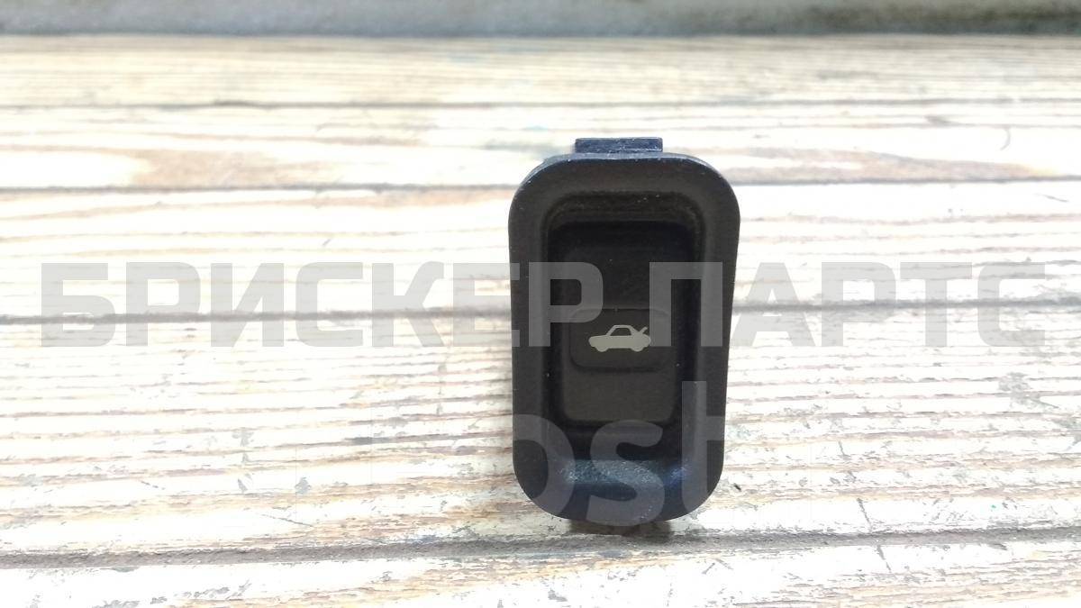Кнопка открывания багажника на Дэу Эсперо 1 поколение 96148948