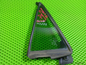 Стекло двери задней левой (форточка) для Мазда 3 2 (BL)