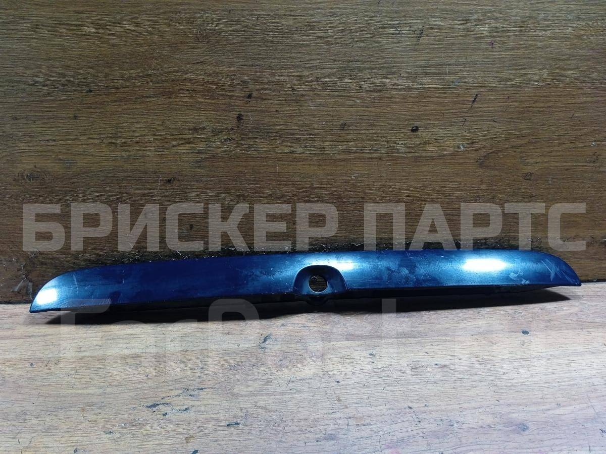 Накладка двери (крышки) багажника на Опель Зафира A 90579631
