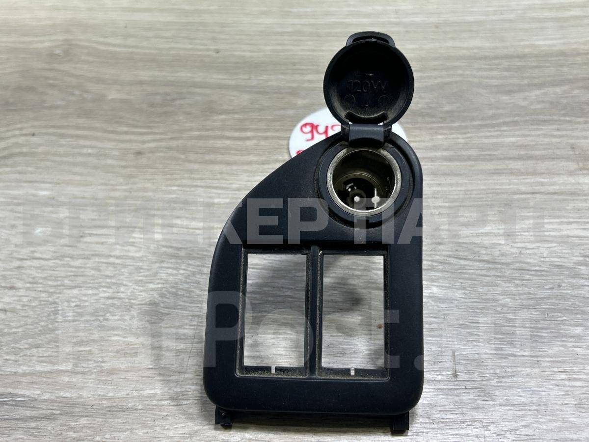 Прикуриватель на Пежо 408 I 966610537700