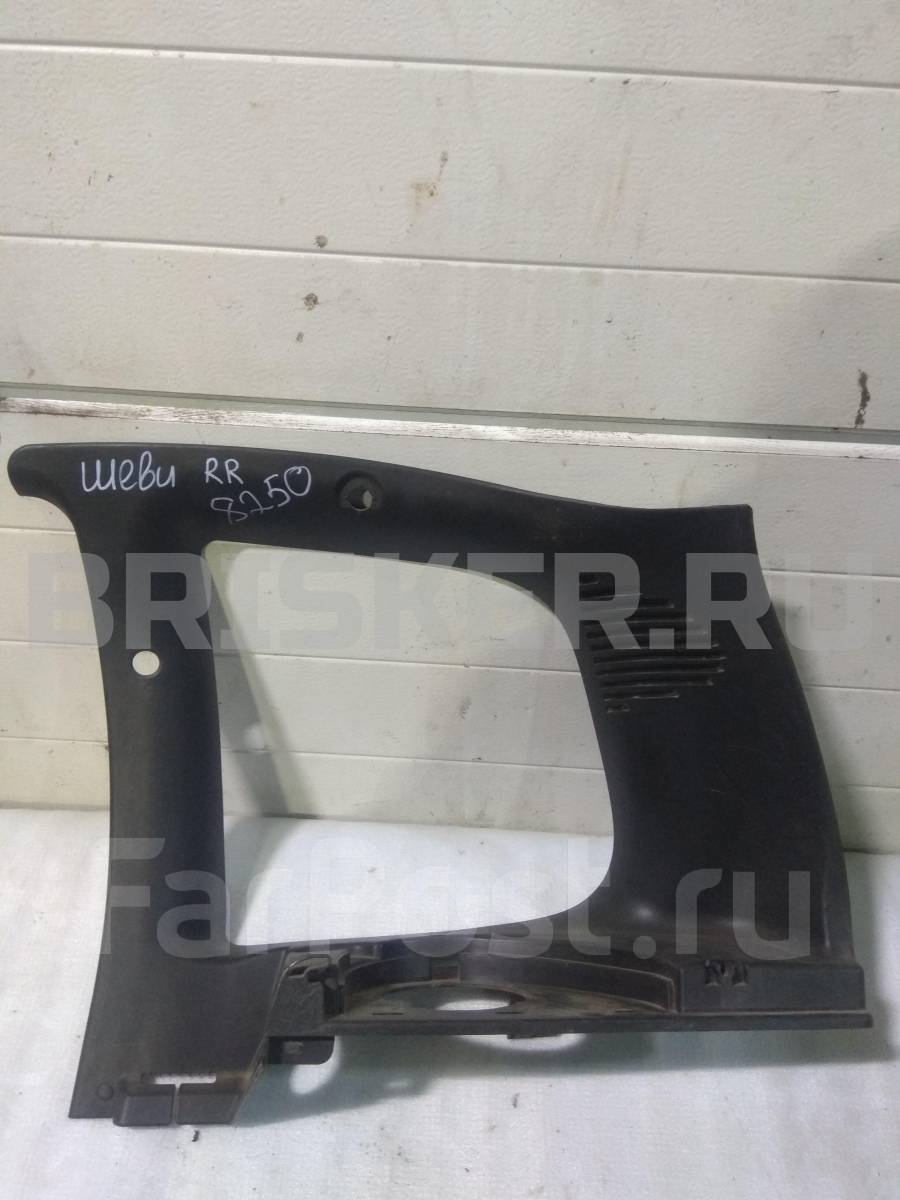 Облицовка стойки (обивка, накладка, обшивка) задней правой на Шевроле Нива 2123 21235402144