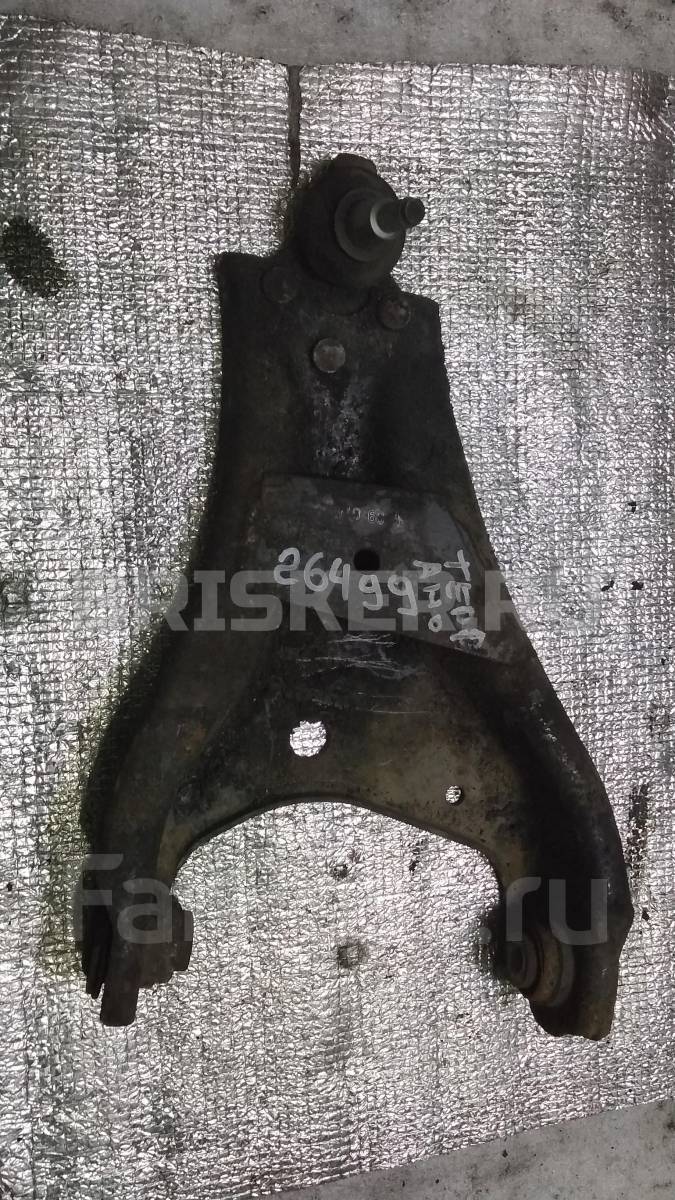 Рычаг передний правый на Ниссан Террано D10