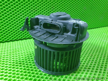 Моторчик печки (вентилятор, мотор, двигатель отопителя) для Рено Дастер 1 поколение HS рестайлинг