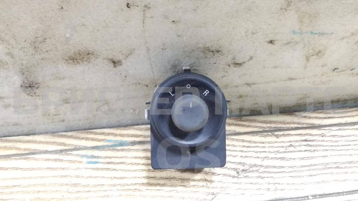Кнопка (блок, джойстик, клавиша) регулировки боковых зеркал на Шевроле Круз 1 поколение (J300) 13272182