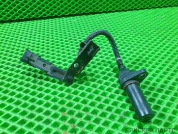 Датчик положения коленвала (угла коленчатого вала) для Хендай Крета 2 поколение  (SU2)