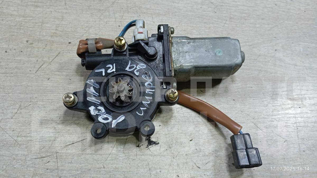 Моторчик стеклоподъемника задний левый на Субару Импреза 2 поколение (GG,GD /G11) 62188FE011