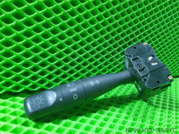 Переключатель поворотников подрулевой (выключатель поворотов левый/правый) для Ленд Ровер Дискавери 2 поколение