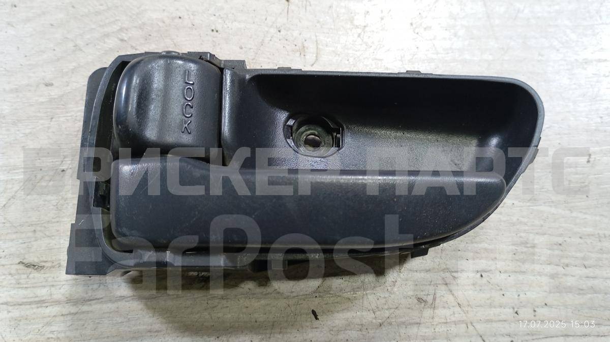 Ручка открывания водительской двери (передней левой) внутренняя на Субару Импреза 2 поколение (GG,GD /G11) 61051FE011ML