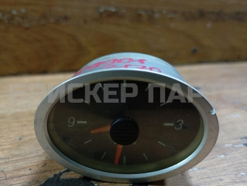 Часы на ВАЗ Лада Приора 2170, 2171, 2172 21700380401000