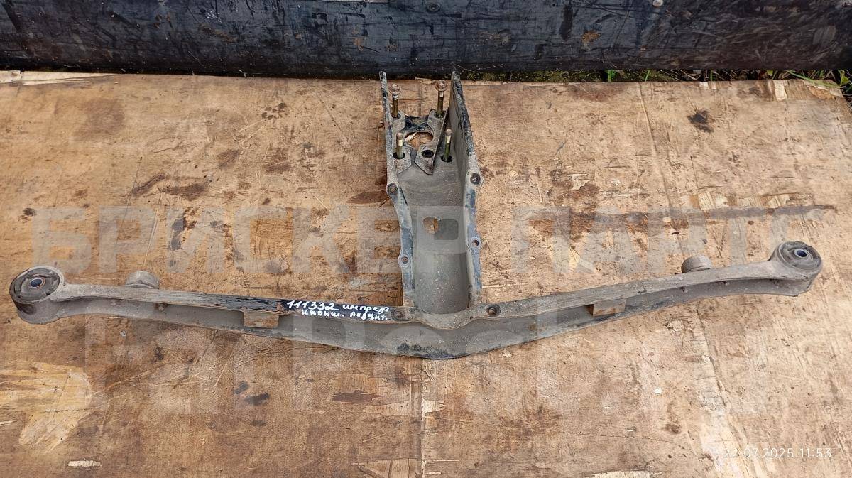 Кронштейн крепления заднего редуктора на Субару Импреза 2 поколение (GG,GD /G11) 41310FE040