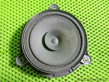 Динамик задний левый штатный для Ниссан Тиида 1 поколение C11 28156EU00A
