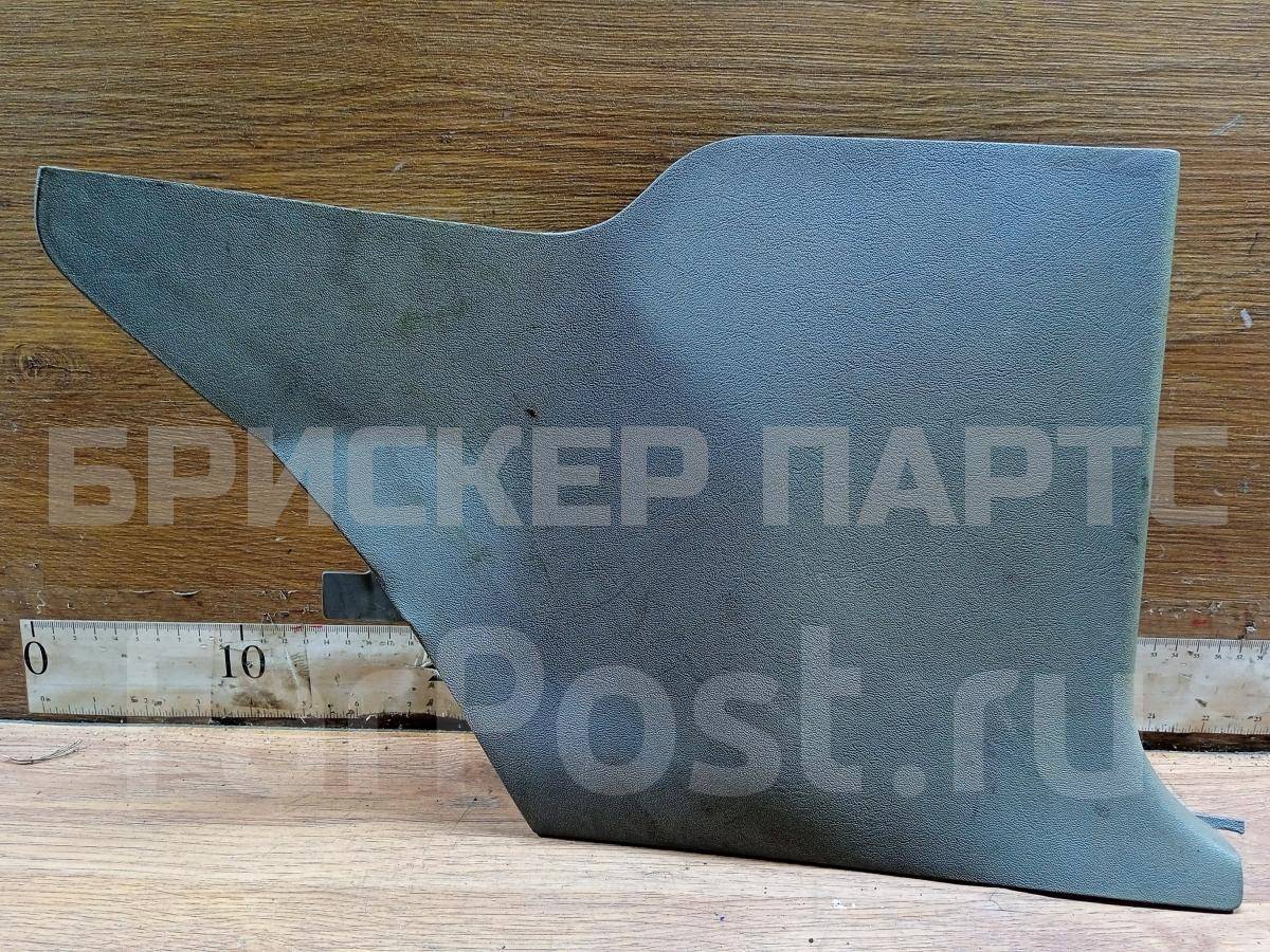 Облицовка передней правой стойки нижняя на Мерседес-Бенц E-класс В124/С124/Ц124/A124 1246880206