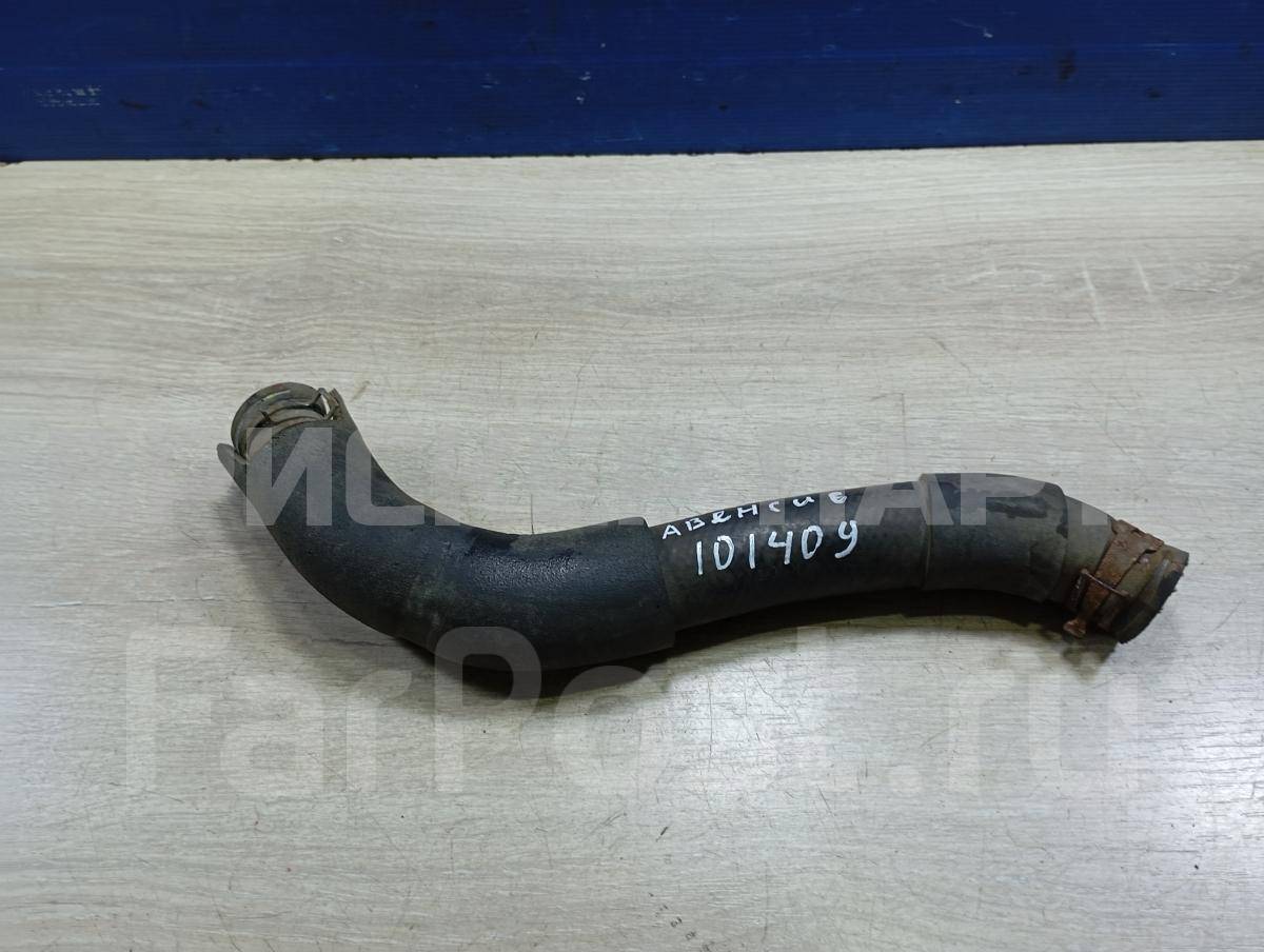 Патрубок радиатора для Тойота Авенсис 2 (T250) 1657128230 Патрубок радиатора для Тойота Авенсис 2 (T250) 1657128230