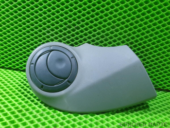 Накладка торпедо левая для Рено Логан 1 поколение LS0G LS12 рестайлинг 8200739443