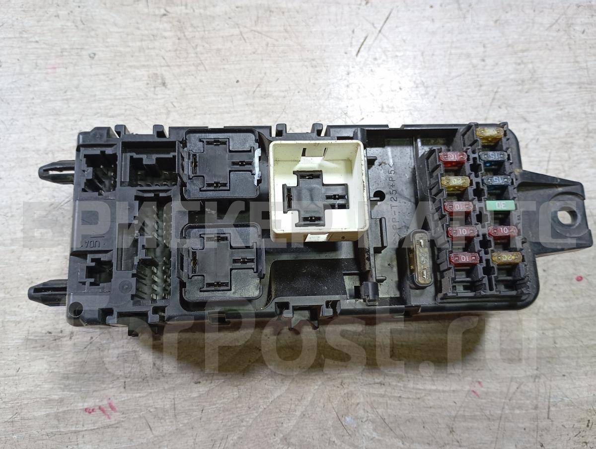Блок предохранителей (монтажный) для Митсубиси Спэйс Стар 1 поколение DG1A MR318826