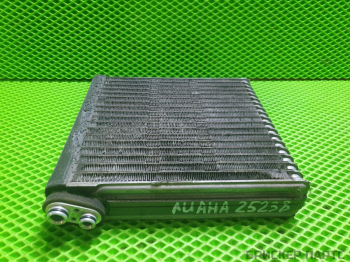 Испаритель (Радиатор салонный) кондиционера для Сузуки Лиана 1 поколение рестайлинг 9541054G10