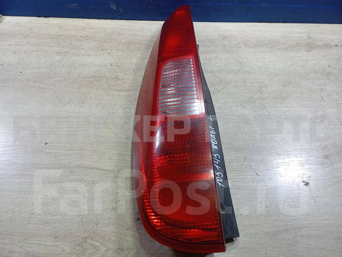 Фонарь задний левый на Митсубиси Кольт VI (Z20) MR598387