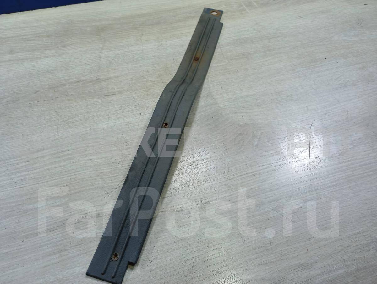 Накладка, облицовка порога пола внутренняя передняя правая для УАЗ Симбир 3162 31605109072