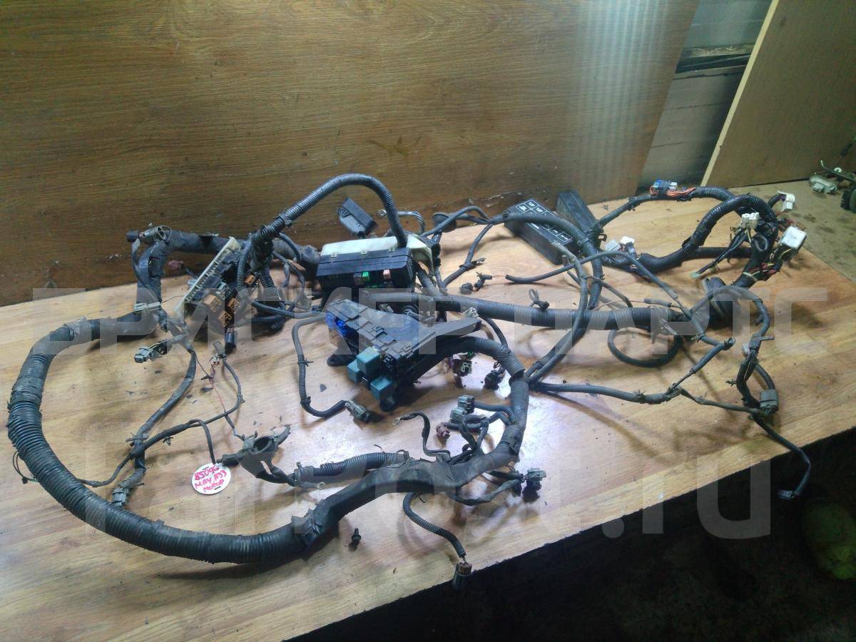 Проводка (коса) моторного отсека на Ниссан Максима A33 240113Y616