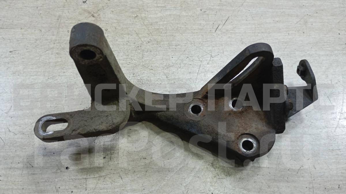 Кронштейн крепления насоса гидроусилителя руля (ГУР) для Киа Маджентис 1 поколение 572262D000