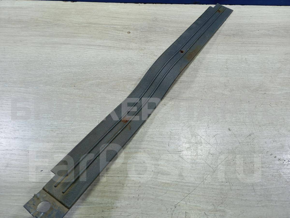 Накладка, облицовка порога пола внутренняя передняя правая для УАЗ Симбир 3162 31605109072